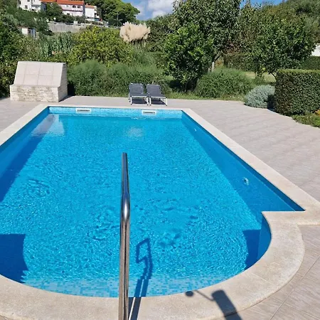 Renata Apartment