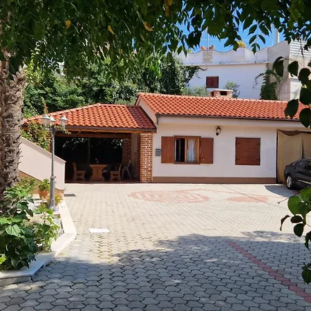 Apartman Renata Banjol