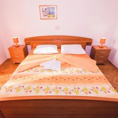 Apartment Renata *